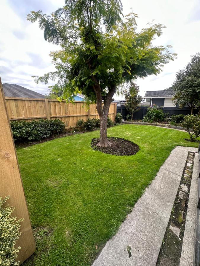 Beckenham Studio On Tree Lined Street Крайстчърч Екстериор снимка